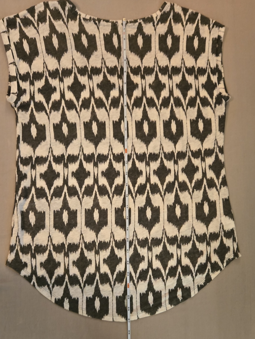 LOFT Olive Green Ikat 100% Linen Scoop Neck Top M Boho Tribal Short Sleeve - Picture 12 of 13